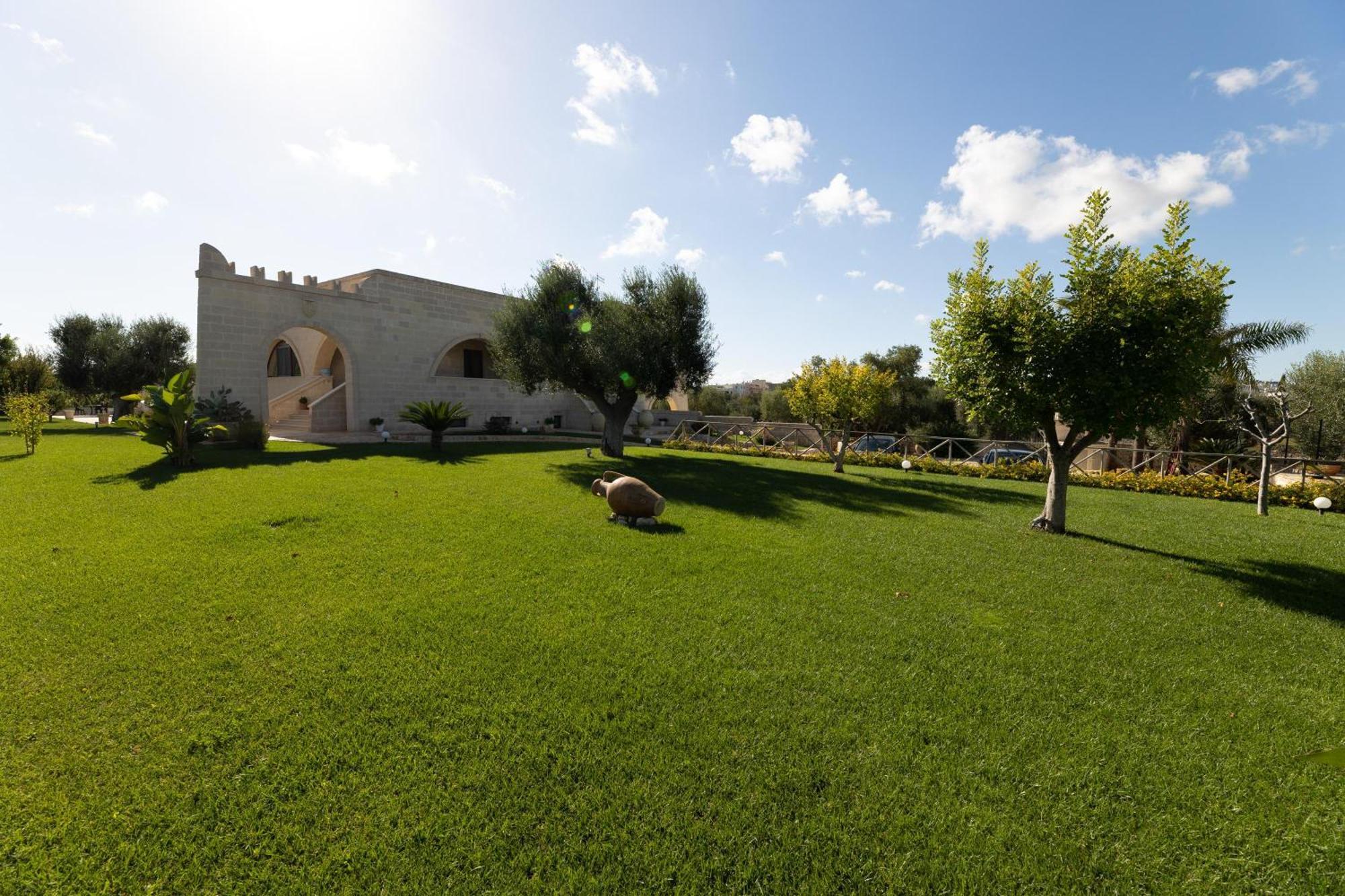 Villa Icaria Carovigno Exterior photo
